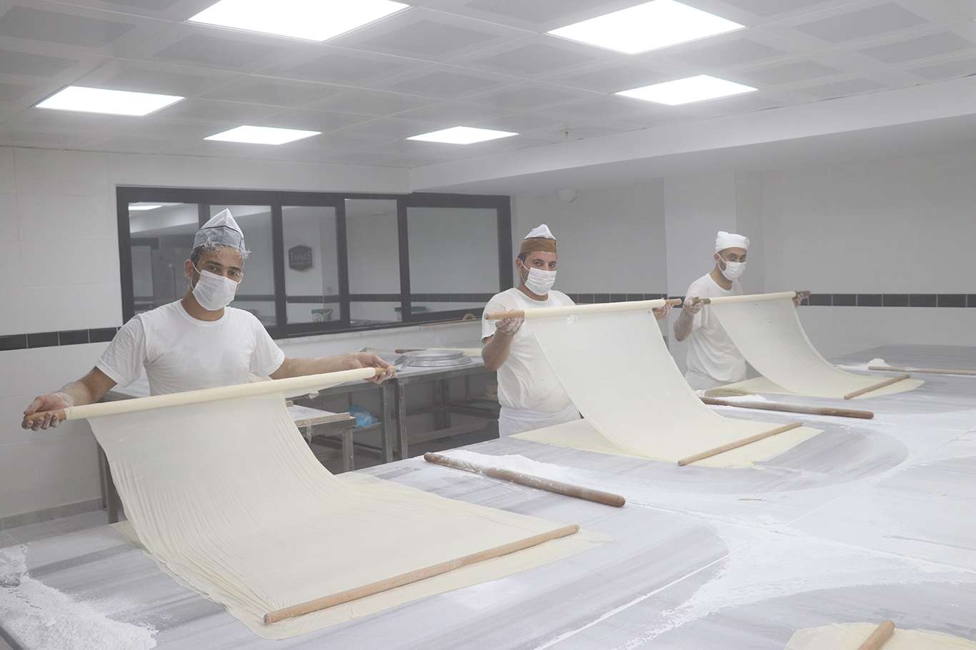 Baklavacılarda “tatlı” bayram telaşı